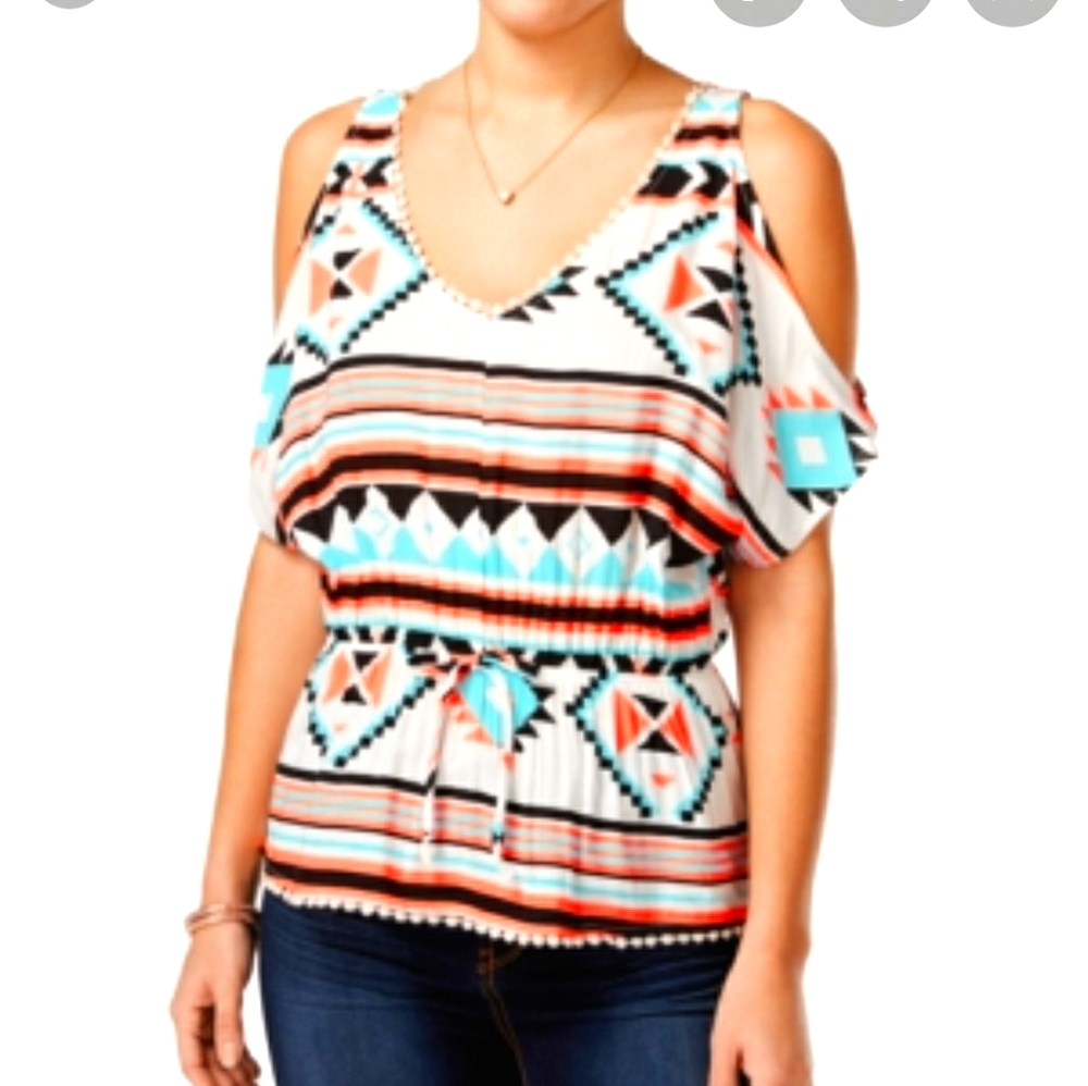 Miss Chievous Juniors’ Printed Cold-Shoulder Blous